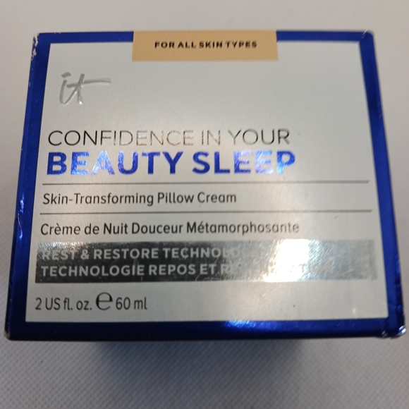 "Confidence In Your Beauty Sleep" Skin Transforming Pillow Cream by It Cosmetics - Picture 1 of 4